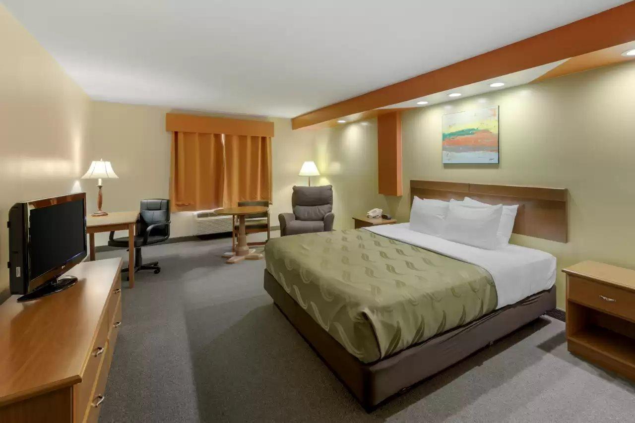 Quality Inn Hamilton Екстериор снимка