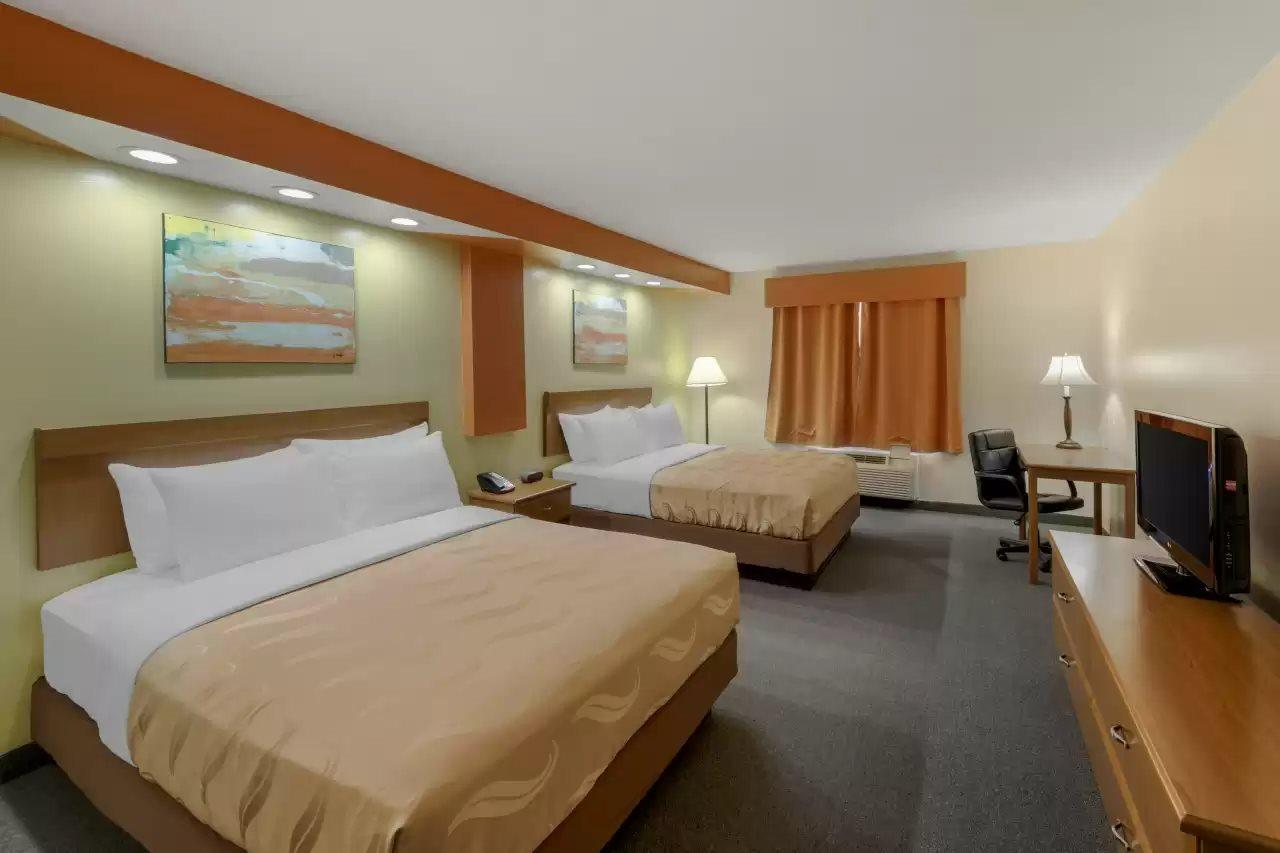 Quality Inn Hamilton Екстериор снимка
