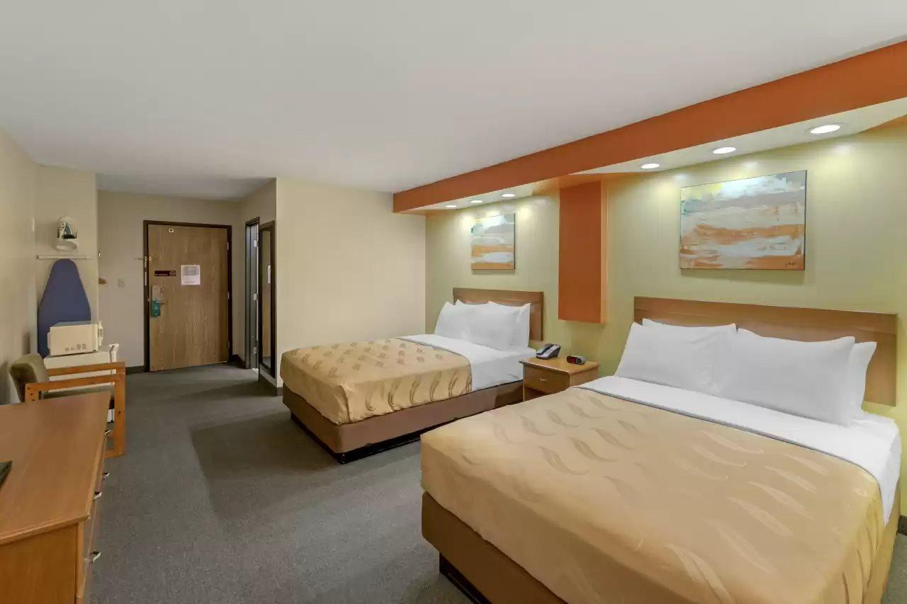 Quality Inn Hamilton Екстериор снимка