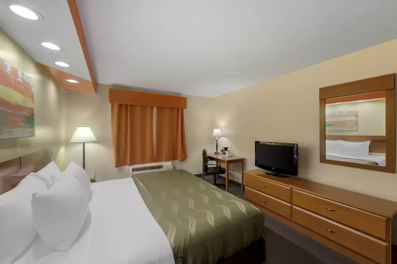 Quality Inn Hamilton Екстериор снимка