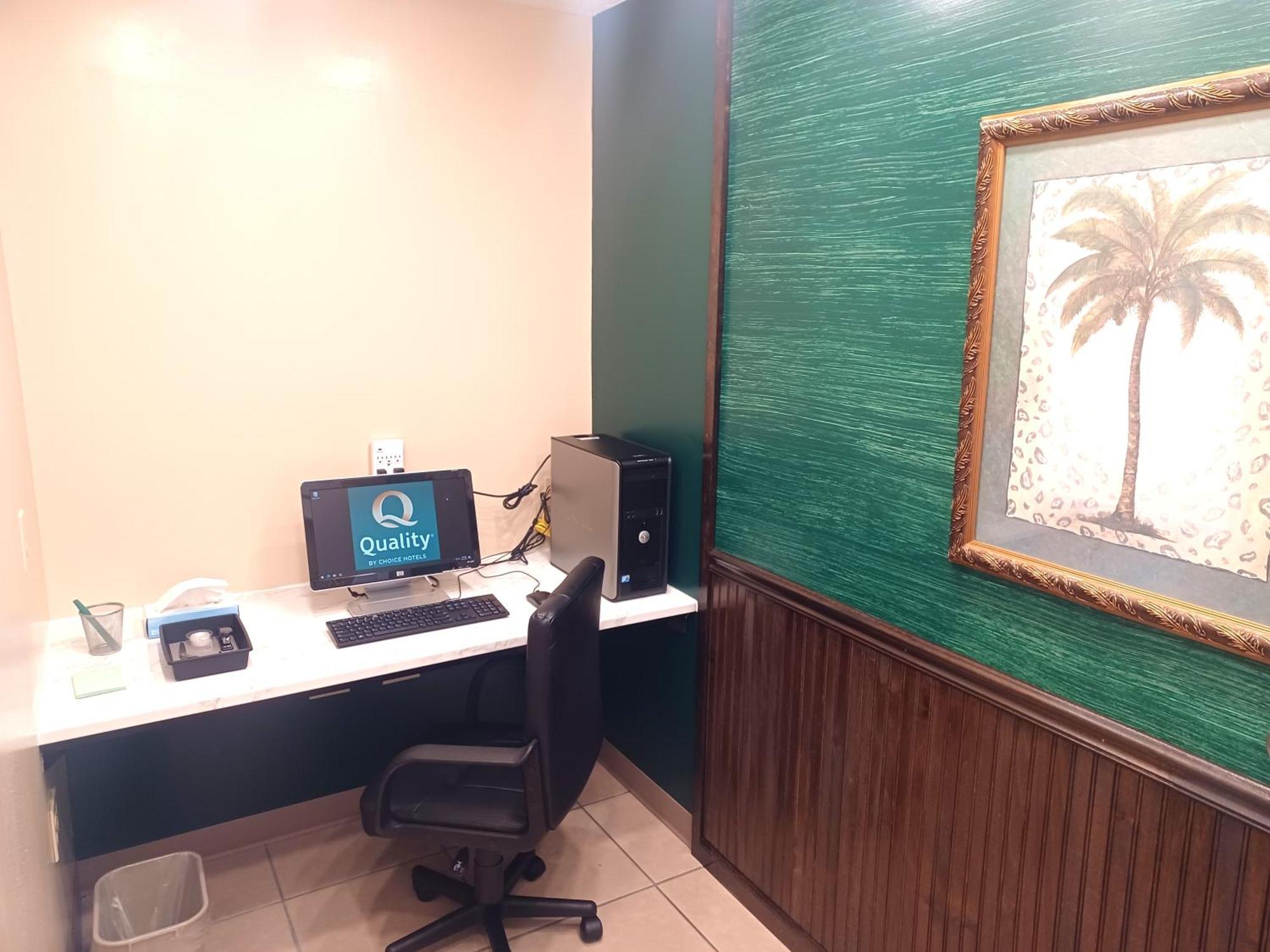 Quality Inn Hamilton Екстериор снимка