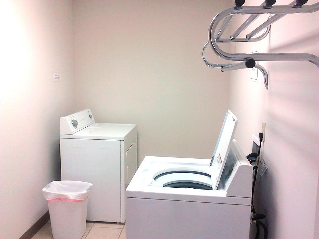 Quality Inn Hamilton Екстериор снимка